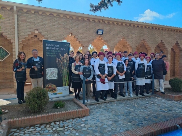 Foto de familia tras la jornada (FAECA)