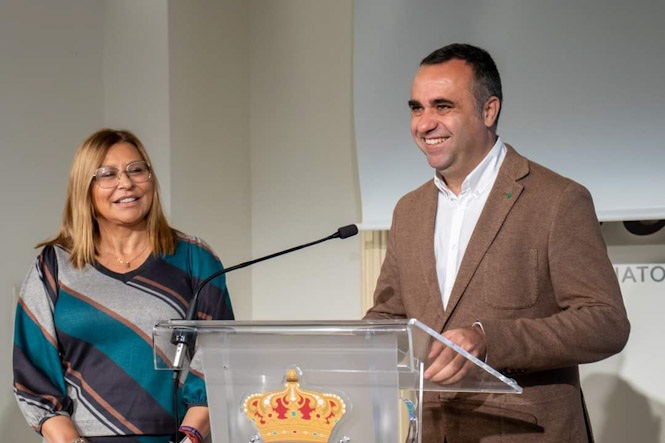 Atención al Alcalde, y Francis Rodríguez, presidente de la Diputación, presentan los presupuestos provinciales (CRISTIAN RODRÍGUEZ) Atención al Alcalde, y Francis Rodríguez, presidente de la Diputación, presentan los presupuestos provinciales (CRISTIAN RODRÍGUEZ)
