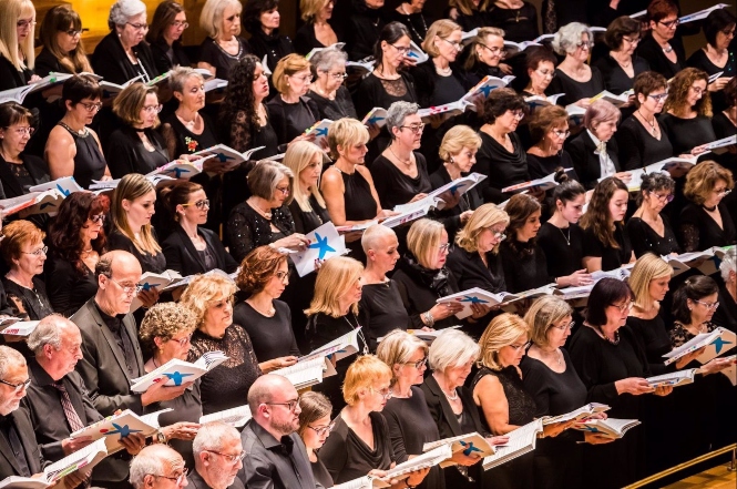 Uno de los conciertos de El Mesías participativo organizados por la Fundación `la Caixa`. Archivo (GARCÍA, Máximo) Uno de los conciertos de El Mesías participativo organizados por la Fundación `la Caixa`. Archivo (GARCÍA, Máximo)