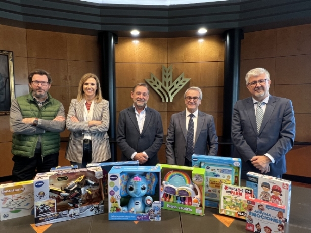 presentación de la campaña ningún niño sin juguete (CAJA RURAL)