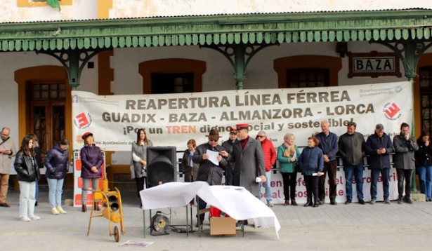 Colectivos ferroviarios anuncian medidas legales por el estudio informativo del tren Guadix Baza Almanzora Lorca (COLECTIVOS FERROVIARIOS)