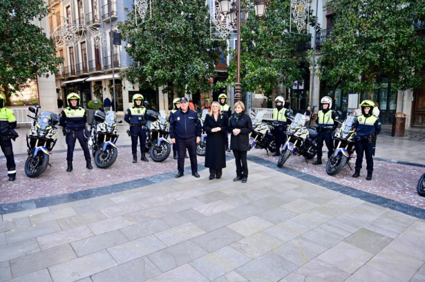 Presentación de las nuevas motos para la Policía local (AYTO. GRANADA)