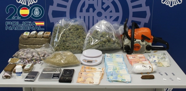 Material intervenido (POLICÍA NACIONAL)