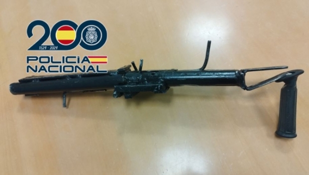 Arma artesanal incautada (POLICÍA NACIONAL)