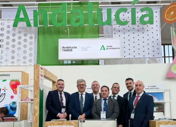 Delegación de Caja Rural Granada en el stand de Andalucía Trade de Fruit Logistica (CAJA RURAL)