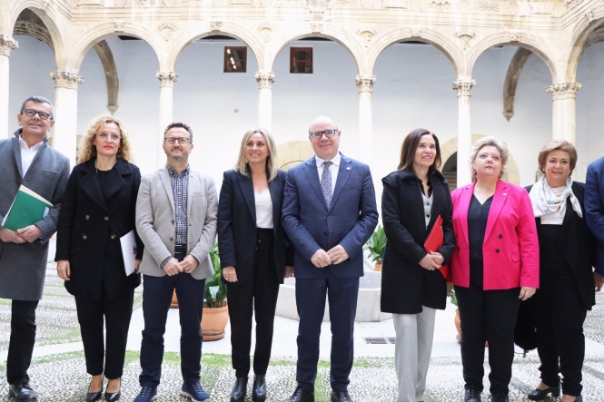 Presentación del nuevo Instituto Andaluz de Investigación e Innovación en Turismo (UGR)