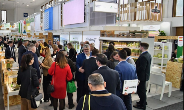 Stand de centro sur en Fruit Logística (FAECA)