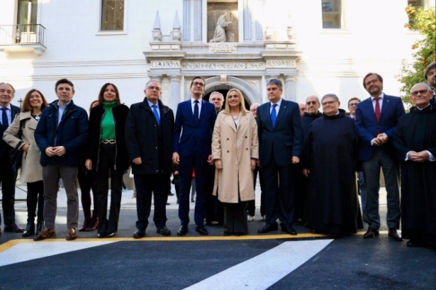 Presentación de la restauración de la primera crujía de San Juan de Dios (PERFIL DE MARIFRÁN CARAZO EN LA RED SOCIAL `X`) 