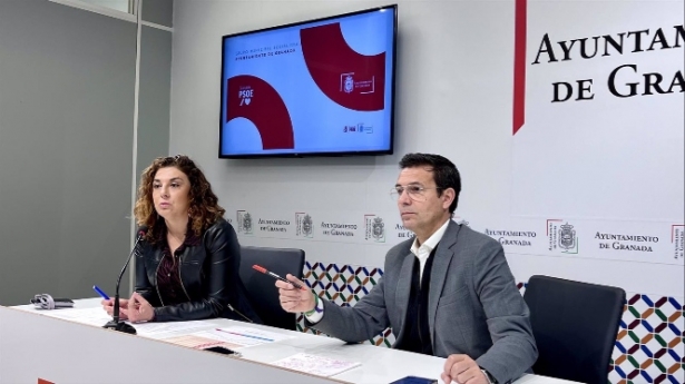 Raquel Ruz y Paco Cuenca, en rueda de prensa (PSOE) 