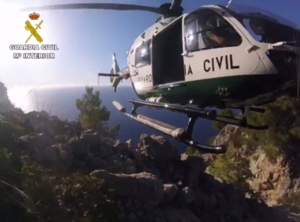 Imagen de archivo de un helicóptero del Grupo de Rescate de Montaña de la Guardia Civil (GUARDIA CIVIL)