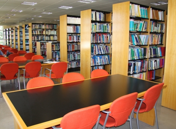 Biblioteca de la Escuela Andaluza de Salud Pública (EASP)