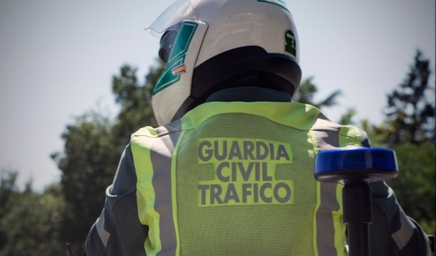 Agente de la Guardia Civil de Tráfico (GUARDIA CIVIL / 112) 