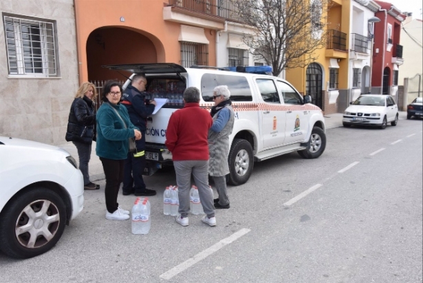 Reparto de agua en Baza (AYUNTAMIENTO) 