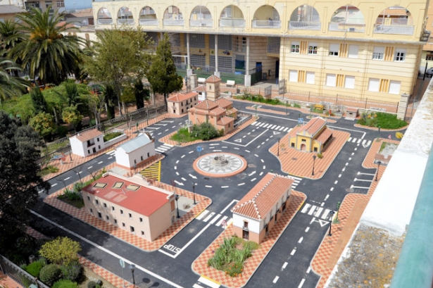 Vista panorámica del parque infantil de tráfico Albolut (AYTO. ALBOLOTE)