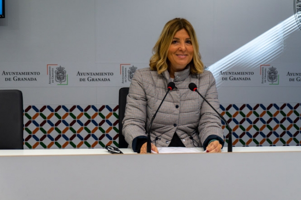 La senadora granadina Eva Martín (AYTO. GRANADA) 