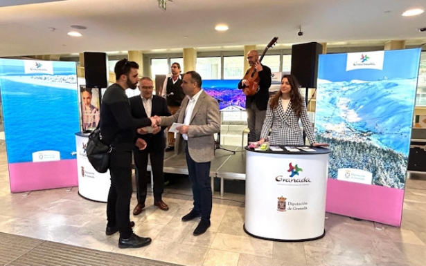 Stand de la provincia en París (DIPGRA)
