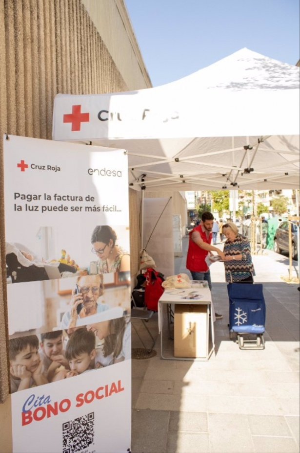 Endesa lanza en Granada con Cruz Roja la campaña `Cita bono social` (ENDESA) 