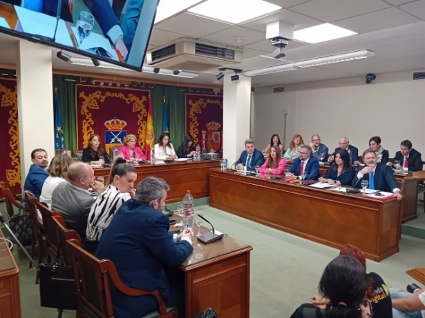 Pleno del Ayuntamiento de Maracena donde se ha debatido la moción de censura (EUROPA PRESS)