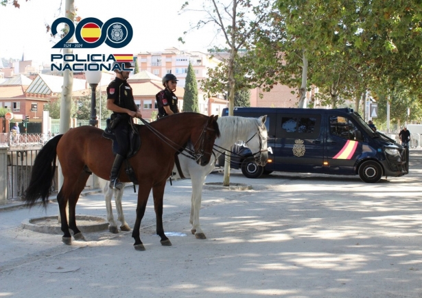 Agentes de la Policía Nacional (POLICÍA NACIONAL)