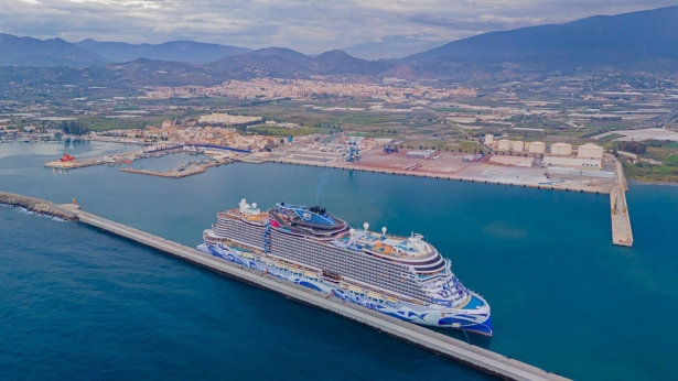 El Crucero Norwegian Viva vuelve al Puerto de Motril en su segunda temporada de navegación (PUERTO DE MOTRIL)