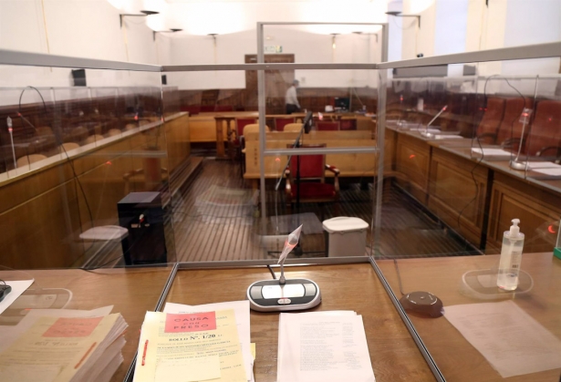 Imagen de la sala de la Audiencia de Granada. Archivo (POOL)