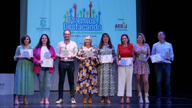 Entrega de los premios `Destacando` (AYTO. LAS GABIAS)