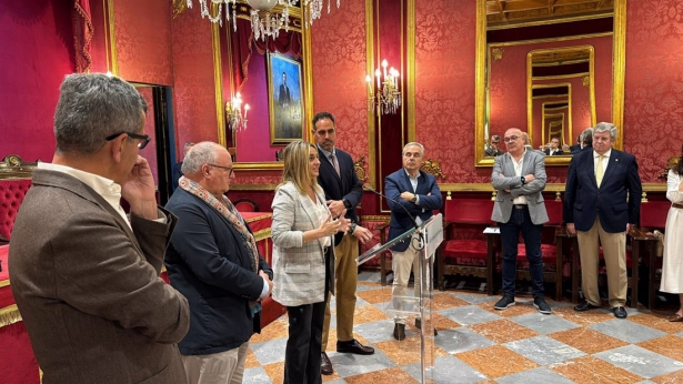 La alcaldesa de Granada, Marifrán Carazo, interviene con motivo de un encuentro del Ayuntamiento con la Federación de Empresarios de Hostelería de Andalucía (HOSTELERÍA DE ANDALUCÍA) 