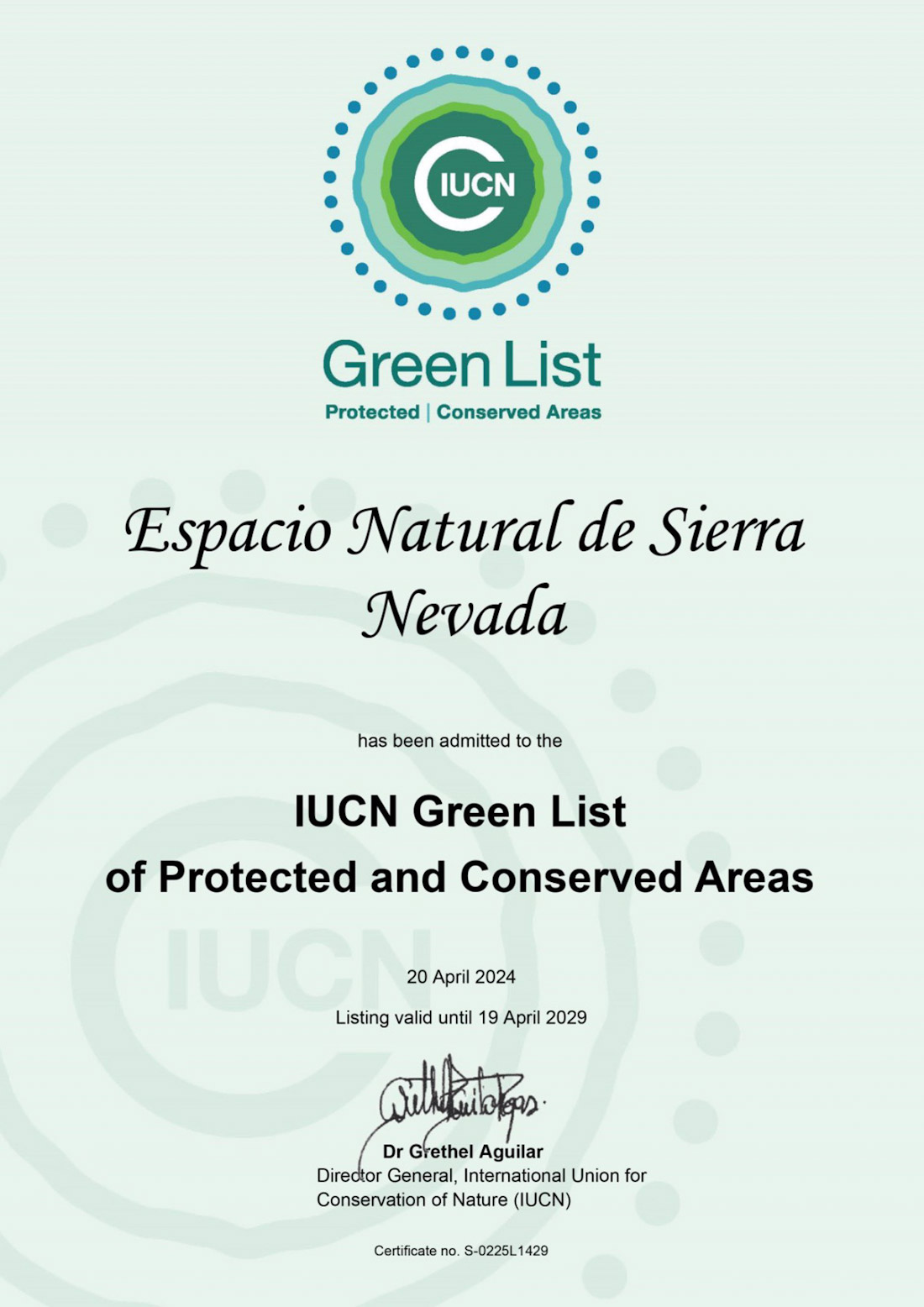 Certificado recibido por la Junta desde la UICN confirmando la renovación de Sierra Nevada dentro de su lista verde (JUNTA DE ANDALUCÍA) Certificado recibido por la Junta desde la UICN confirmando la renovación de Sierra Nevada dentro de su lista verde (JUNTA DE ANDALUCÍA)