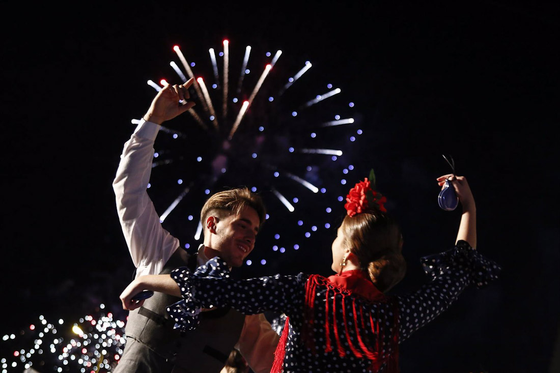 Inauguracion de la feria del Corpus 2019 en Granada con el encendido del recinto (ÁLEX CÁMARA - EUROPA PRESS) Inauguracion de la feria del Corpus 2019 en Granada con el encendido del recinto (ÁLEX CÁMARA - EUROPA PRESS)