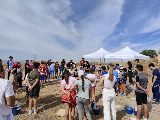 Visita al yaciemiento de Cerro de los Infantes (AYTO. PiINOS PUENTE)