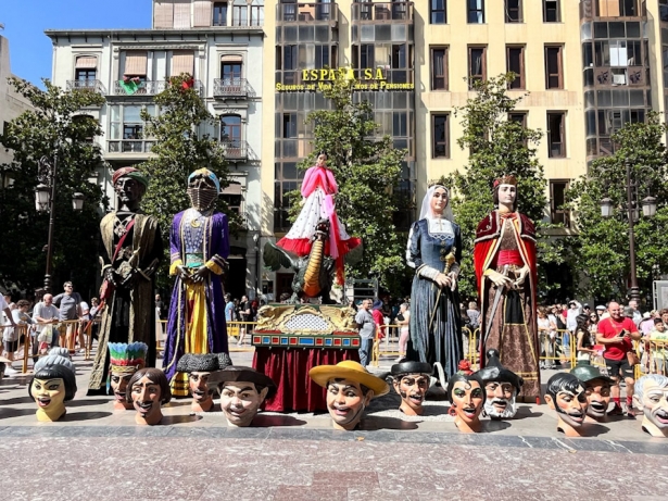 La Tarasca ya está en la calle (JOSE VELASCO)