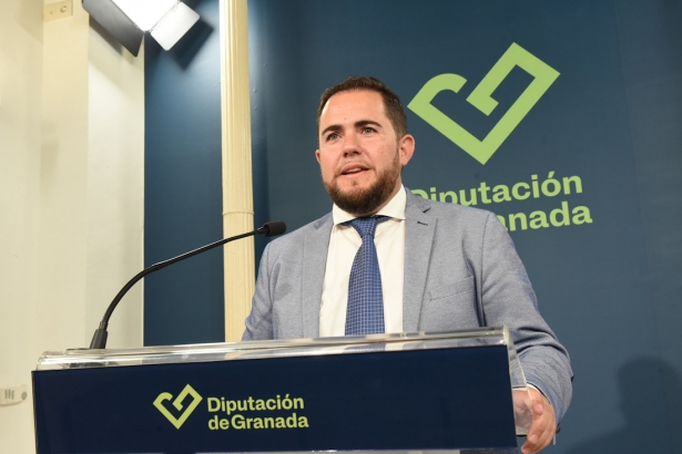 El diputado de Obras Públicas y Vivienda, José Ramón Jiménez (DIPGRA)