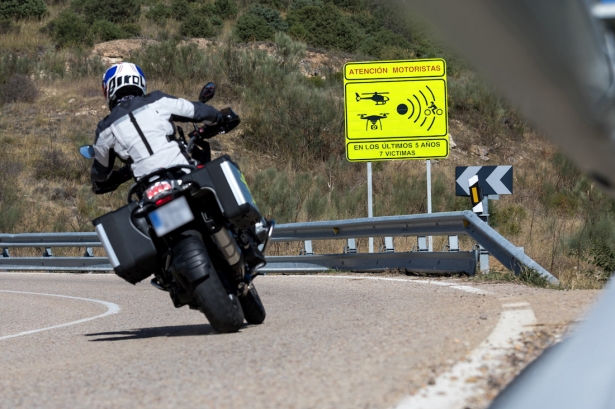 Imagen de un motorista (SUBDELEGACIÓN)
