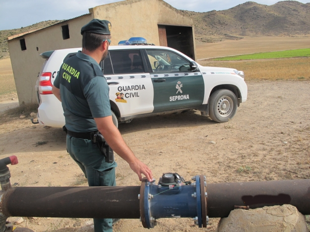 (GUARDIA CIVIL)