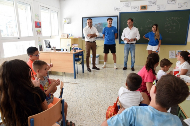 Visita a la escuela de verano de Algarinejo (DIPGRA)