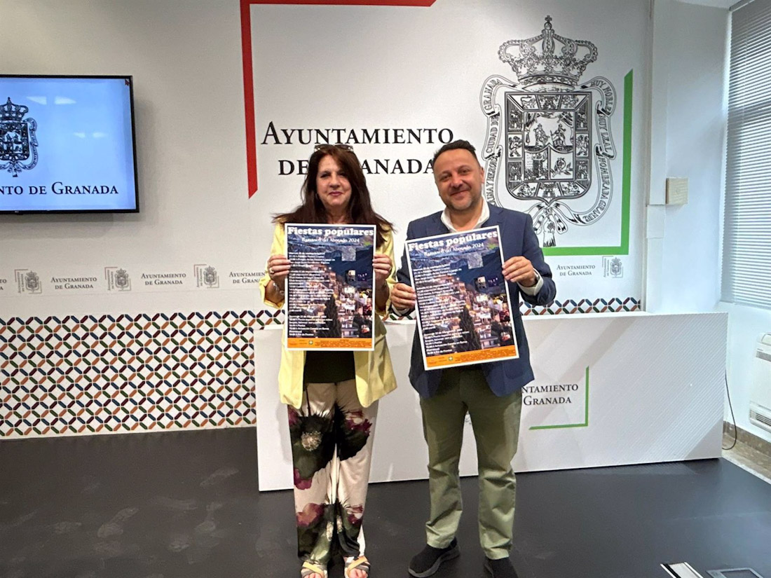 El concejal de Participación Ciudadana, Francisco Almohalla, junto a la presidenta de la Asociación de Vecinos del Barranco del Abogado, Dolores Fandila (AYUNTAMIENTO) El concejal de Participación Ciudadana, Francisco Almohalla, junto a la presidenta de la Asociación de Vecinos del Barranco del Abogado, Dolores Fandila (AYUNTAMIENTO)