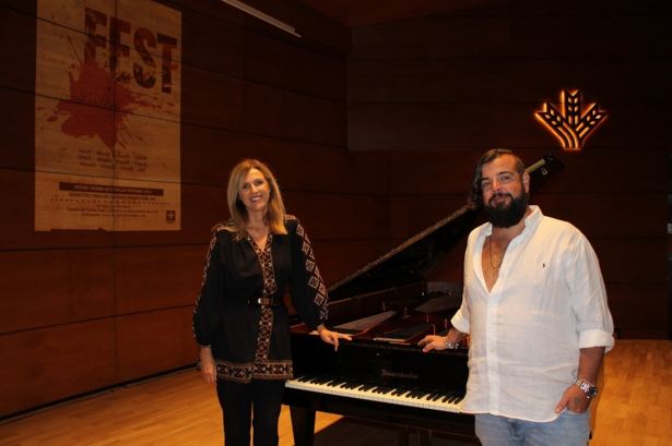 Presentación de Tocando las estrellas (CAJA RURAL)