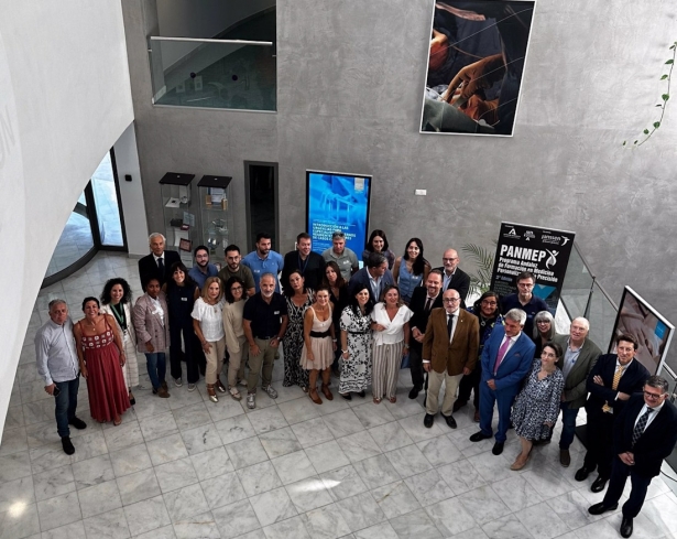 Clausura en el Centro de Simulación Clínica Avanzada de Iavante de la Fundación Progreso y Salud en Granada de la tercera edición del programa formativo andaluz en Medicina Personalizada y de Precisión (JUNTA DE ANDALUCIA)