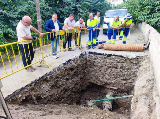 Visita municipal a la zona del acuífero de Río Verde de Almuñécar, en imagen de archivo (AYUNTAMIENTO)