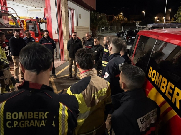 Bomberos de la Diputación de Granada salen para Valencia para colaborar en el dispositivo por la DANA (DIPUTACIÓN DE GRANADA)