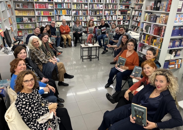 Reunión del Club de lectura de Granada Noir previo al encuentro con Javier Olivares (GRANADA NOIR)