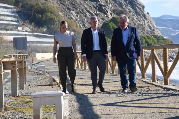 Imagen de la visita al Castillo de Baños (DIPGRA)