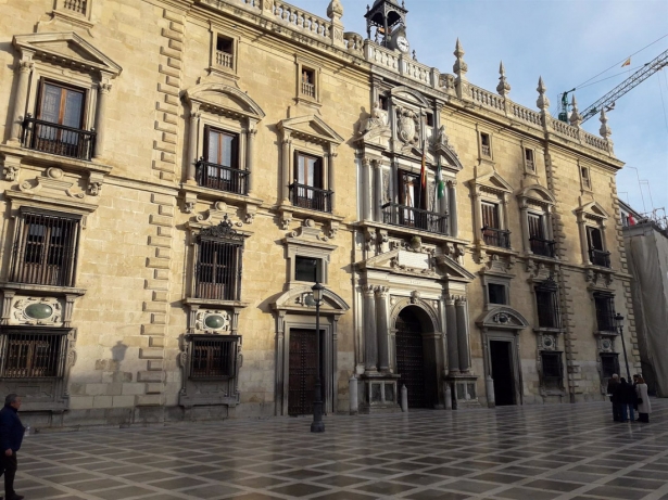 Edificio de la Real Chancillería de Granada, donde se encuentran las secciones penales de la Audiencia de Granada (EUROPA PRESS)