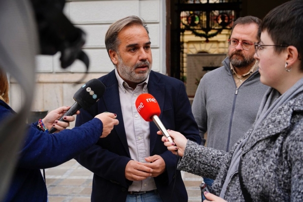 (PSOE)