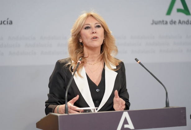 La consejera de Economía, Hacienda y Fondos Europeos y portavoz del Gobierno andaluz, Carolina España (MARÍA JOSÉ LÓPEZ - EUROPA PRESS)