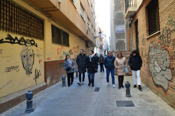 (PSOE)