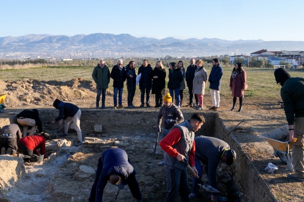 inicio de las excavaciones de la Villa Romana de Las Gabias (AYTO. LAS GABIAS)