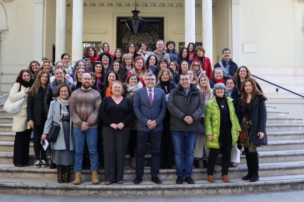 Foto de familia de los aprticipantes en la jornada (SUBDELEGACIÓN)