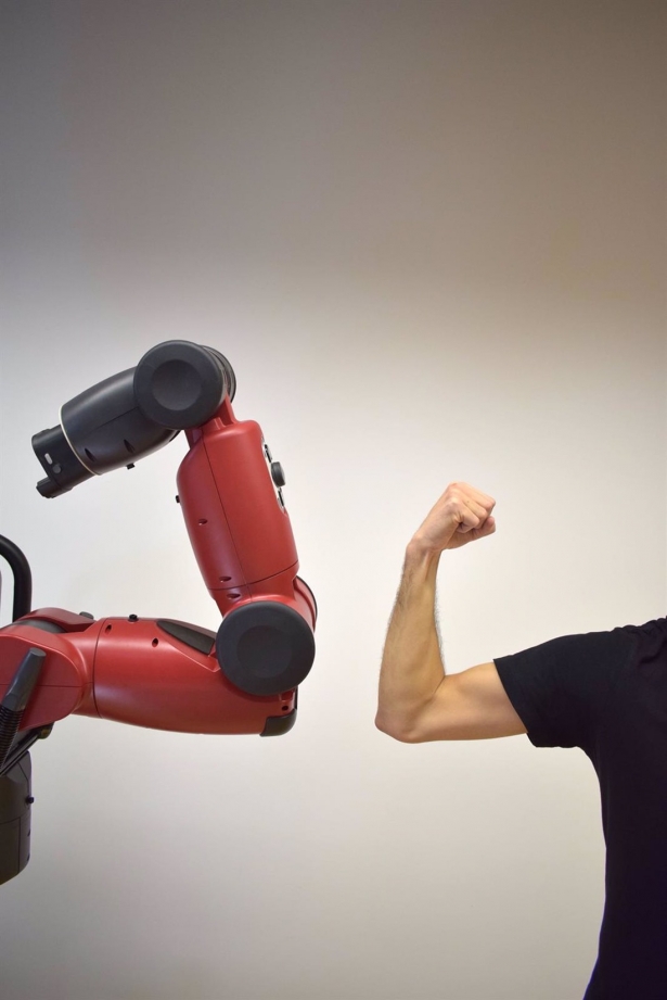 La UGR lidera el diseño de un controlador que permite a un robot imitar la neuromecánica humana (UGR)