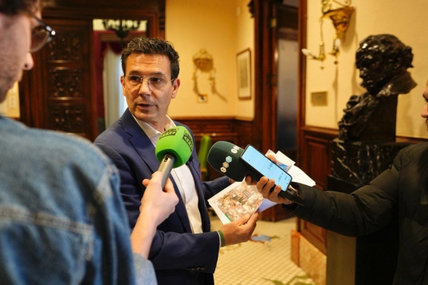 (PSOE)